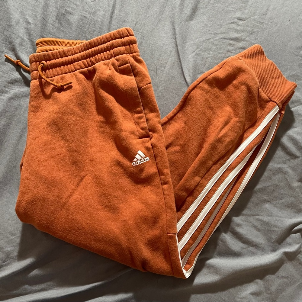 [adidas] JOGGERS BURNT ORANGE